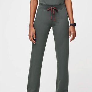 Figs Livingston small tall scrub pants. Bonsai.